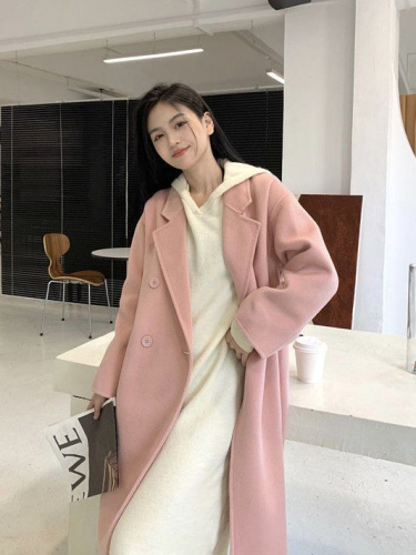 Pink woolen coat dopamine long Korean style suit collar oatmeal color small person atmosphere autumn and winter