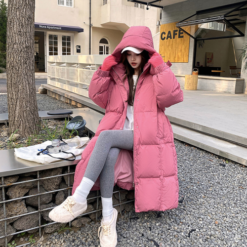 Real shot of mid-length down-padded jacket for women with removable hood, Korean style loose fat MM Hong Kong style over-the-knee bread jacket