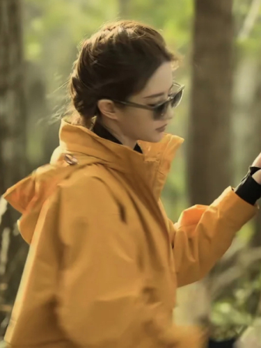 Liu Yifei and Huang Yimei's new autumn hiking jacket, lightweight three-in-one windproof outdoor couple's jacket for women