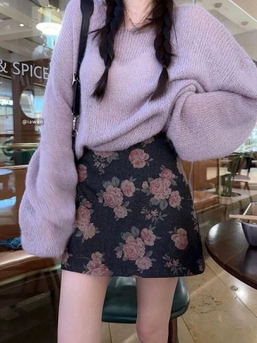 Lazy style loose age-reducing purple knitted sweater women's early autumn high-waisted printed skirt two-piece set