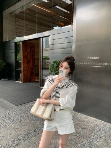 Old money wears simple casual button striped knitted shawl white linen shirt + shorts three-piece set
