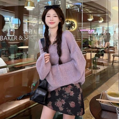 Lazy style loose age-reducing purple knitted sweater women's early autumn high-waisted printed skirt two-piece set