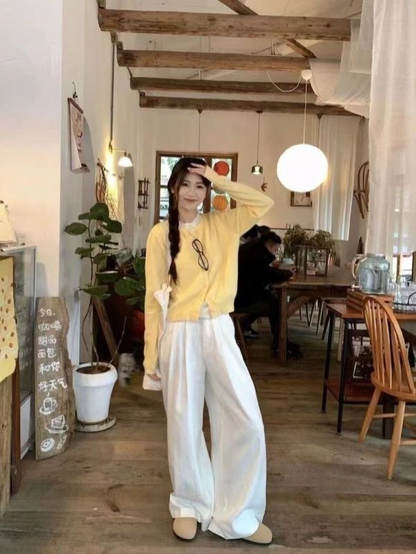 Contrast color fake two-piece sweater, lazy style, long-sleeved bottoming shirt