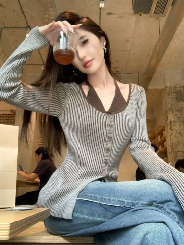 Maillard Fake Two-Piece Knitted Fashion Versatile Commuting Slim Long Sleeve Autumn Knitted Sweater