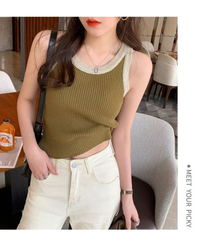 Knitted vest for women to wear as an inner wear, niche design, contrasting color suspenders to cover the side breasts, French chic sleeveless top