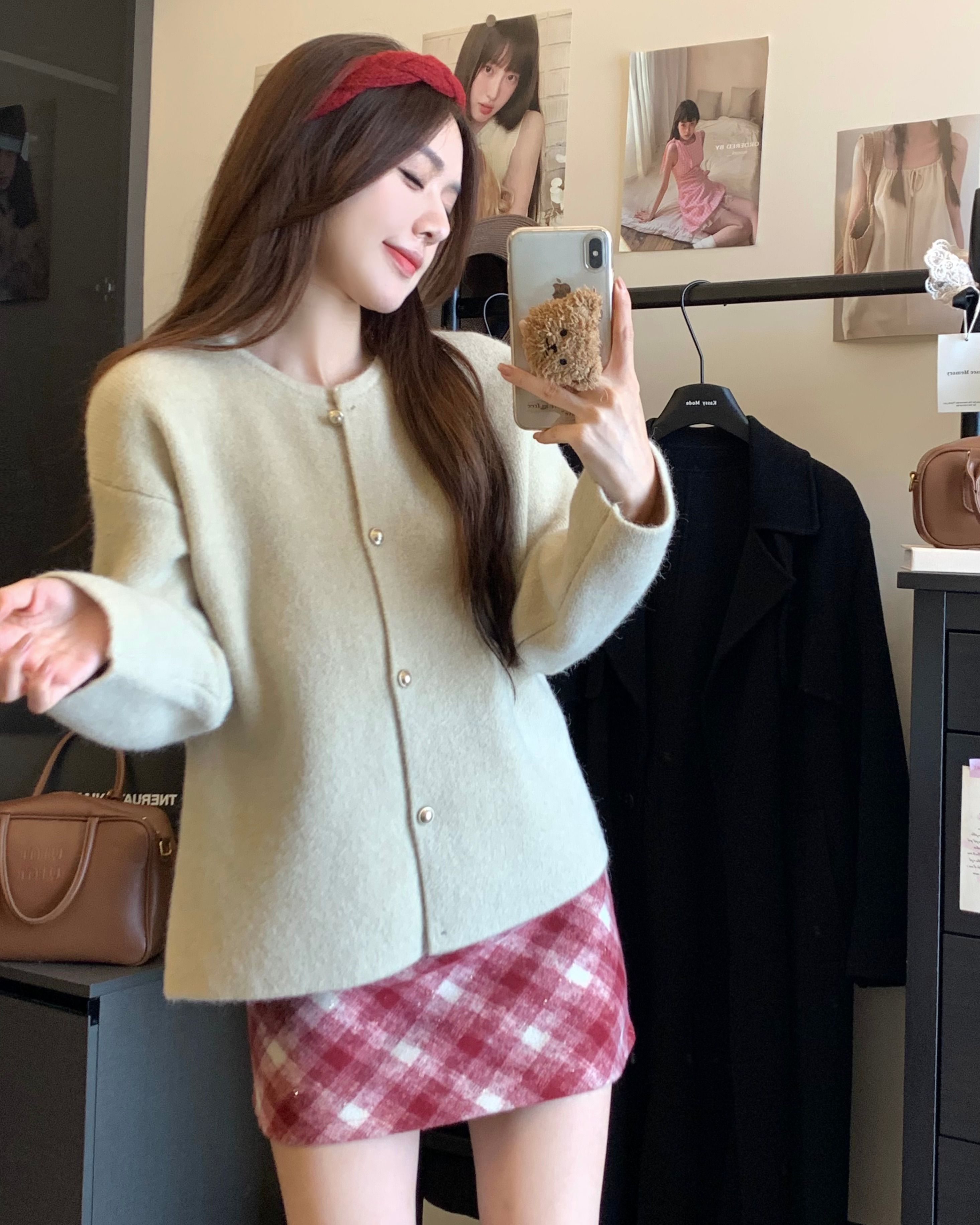 Vintage Round-Hole Single Button Knit Sweater Open-Front Coat for Women - Loose Fit, Slimming Long-Sleeve Knit Top for Autumn and Winter