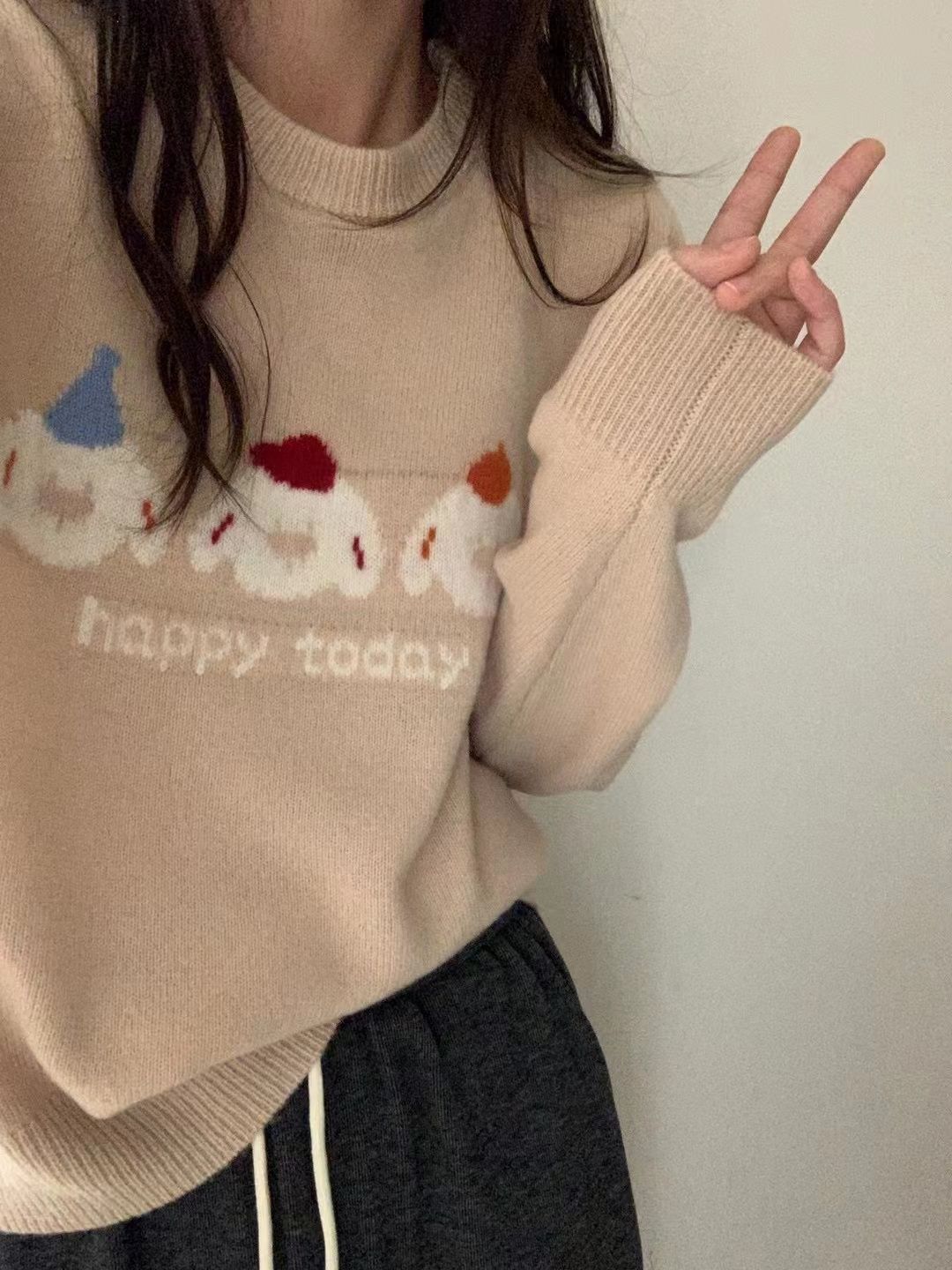 The 2024 Autumn/Winter New Cute Birthday Bear Round Neck Hooded Knit Sweater for Women from Dongdaemun, South Korea
