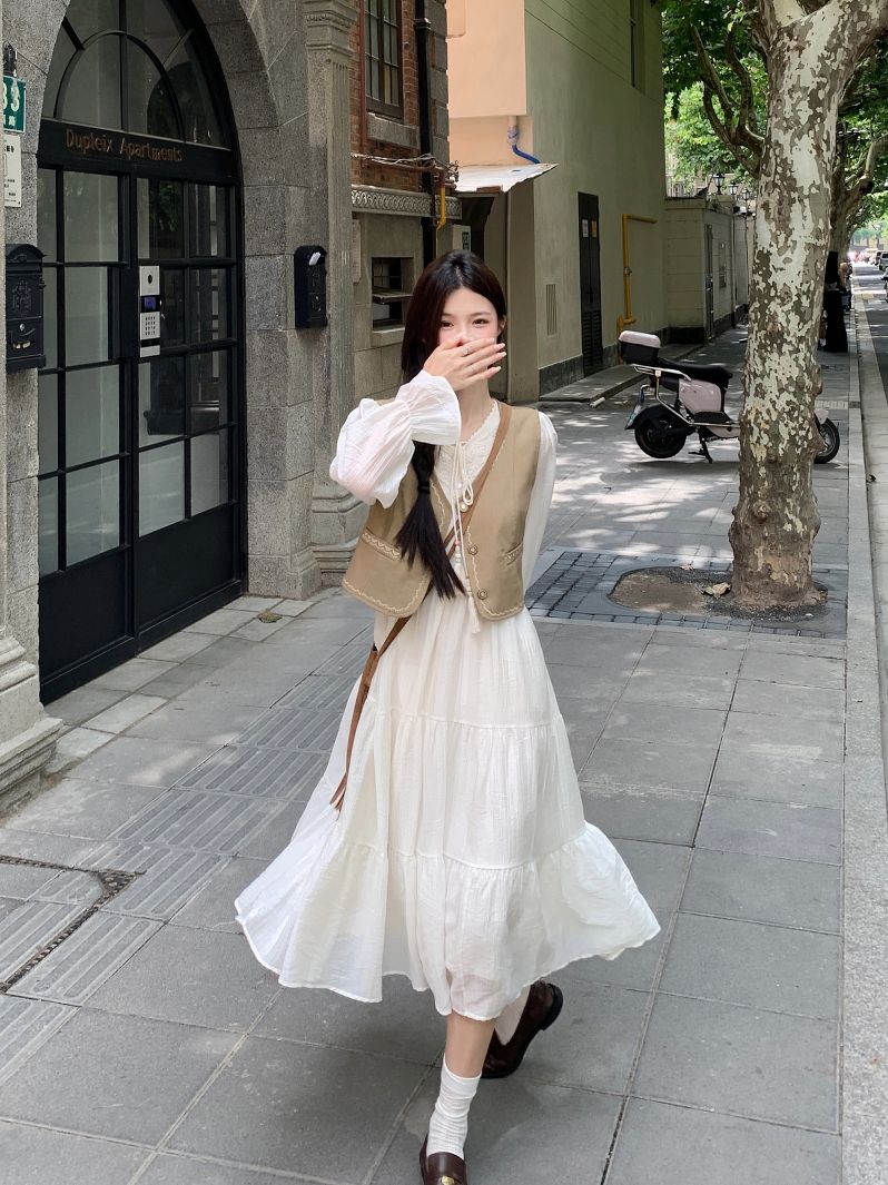 New French style long-sleeved and wide skirt a-line white dress + waistcoat holiday long dress set for women 
