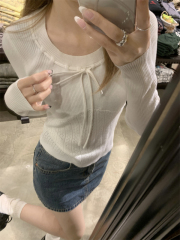 Real shot~ Design sense small crowd slimming slim short round neck long-sleeved knitted sweater 