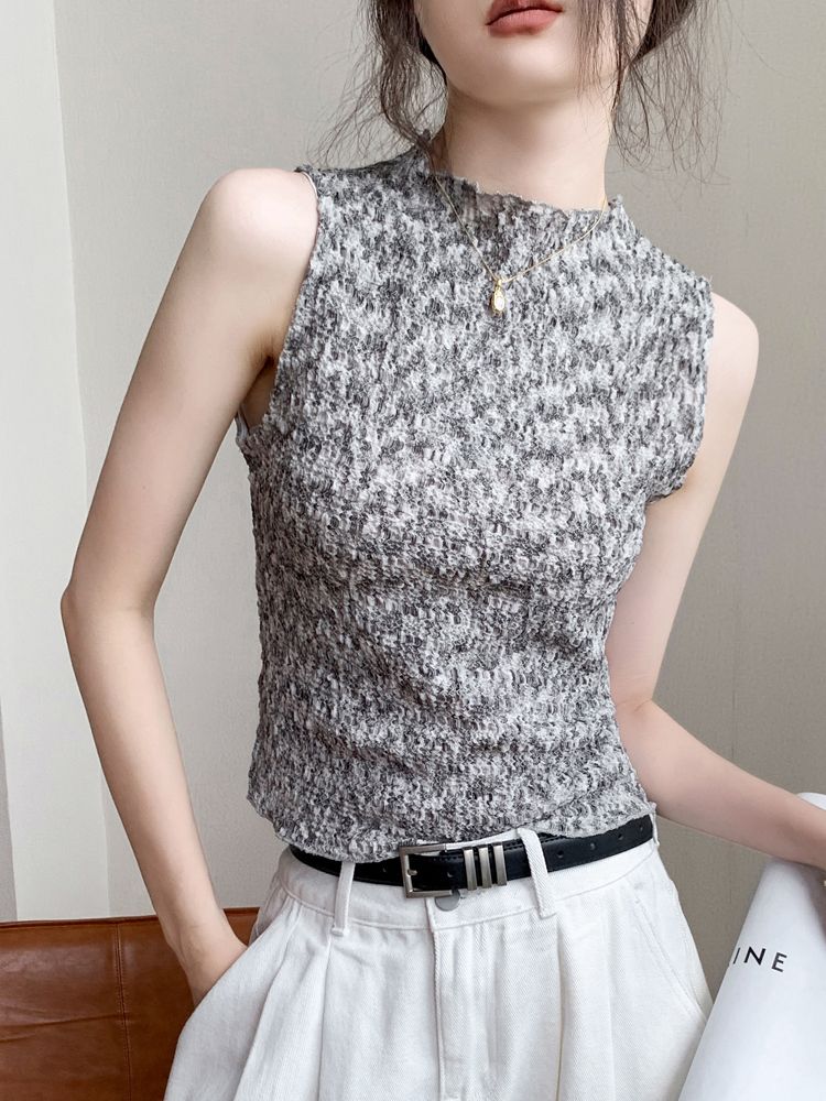無袖圓領褶皺背心女2024年夏季辣妹高級感純欲修身顯瘦別致上衣