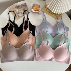 Actual shot of Korean style ice silk underwear without rims, comfortable push-up bra, versatile student bra for women