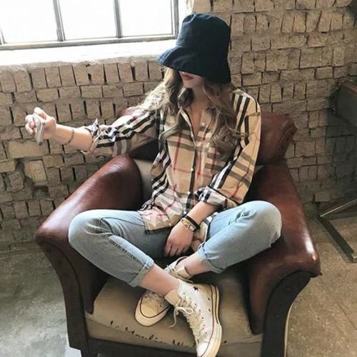Classic grid women's autumn new item Korean retro loose slimming striped temperament long-sleeved top