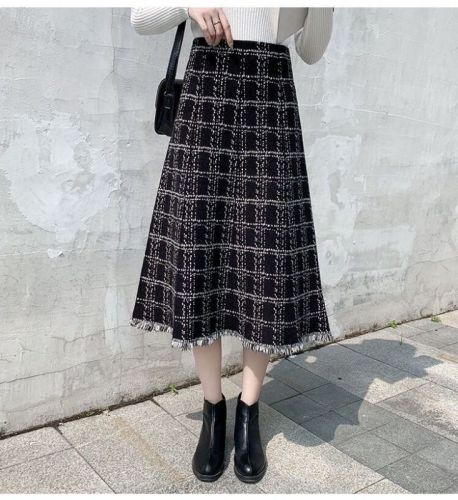 Korean Small Chloé Style Women's Knitted A-line Skirt for Autumn/Winter New Arrival Medium-Length Fringe Woolen Long Dress