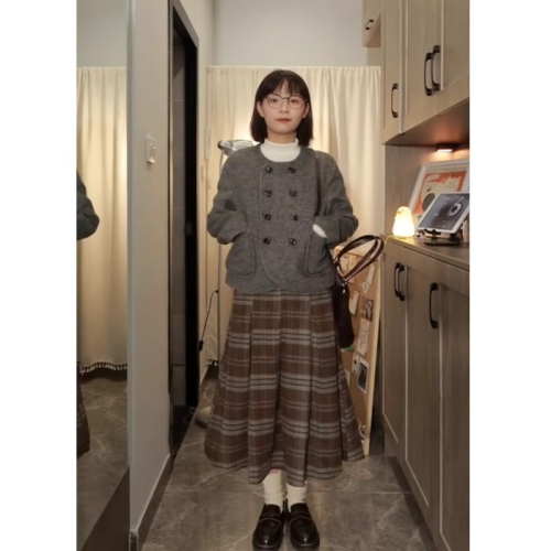 Japanese woolen plaid skirt for women in autumn and winter thickened woolen plaid college style A-line retro pleated mid-length skirt