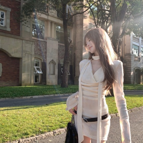 Actual shot~ Swing collar top niche design long-sleeved shirt