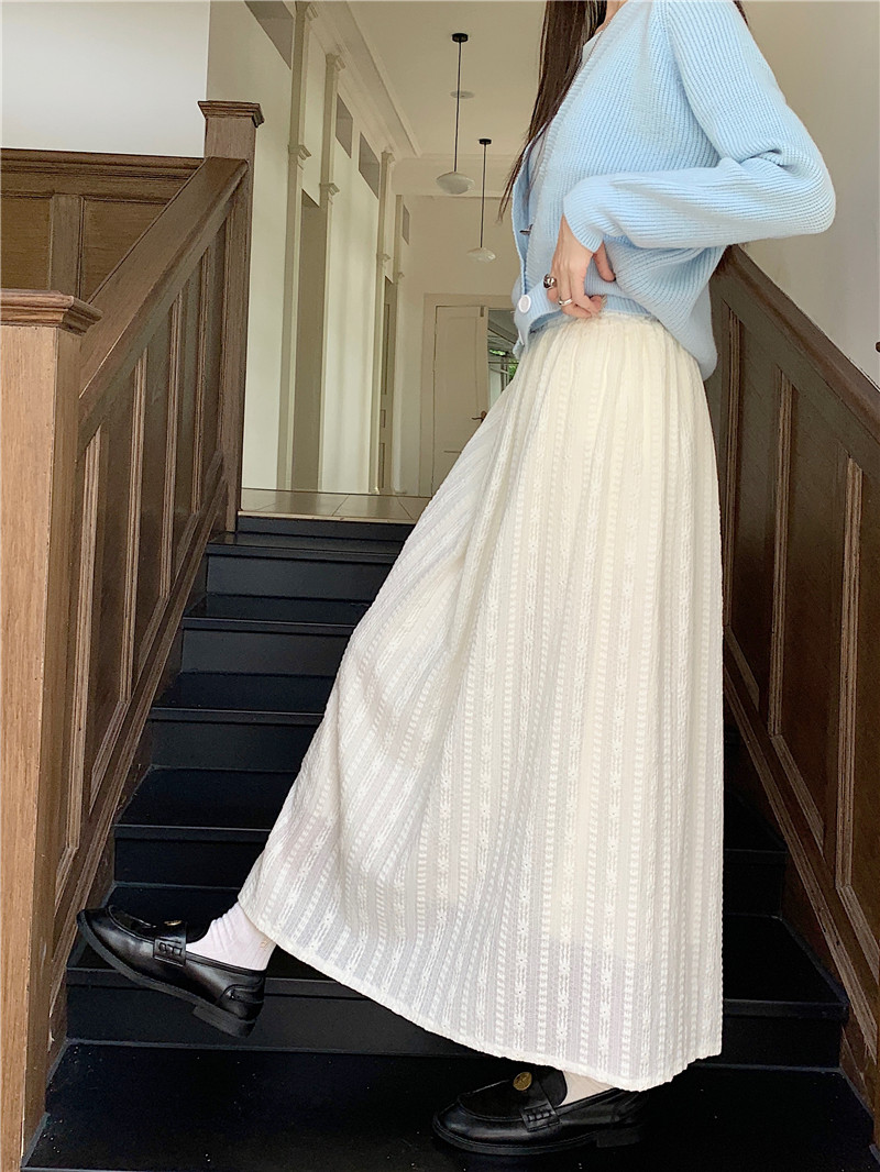 Photographed 2024 Autumn New Lace Embroidery Elegant French Style Semi-Formal Skirt Tea Series Women's Outfit