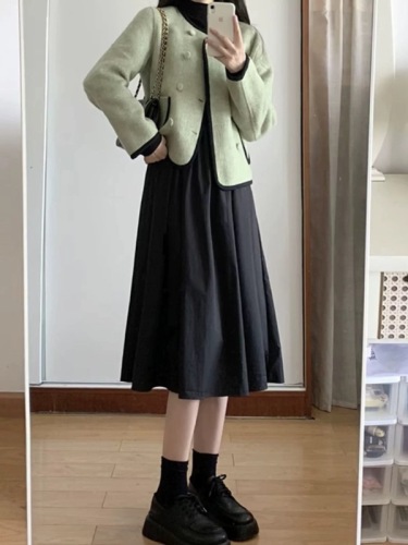 French style green small fragrant jacket for women in autumn and winter thickened woolen small high-end wool jacket