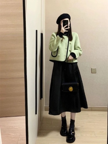 French style green small fragrant jacket for women in autumn and winter thickened woolen small high-end wool jacket