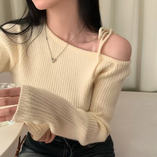 Korean chic autumn and winter niche retro irregular oblique collar off-shoulder lace-up slim slim long-sleeved knitted sweater for women