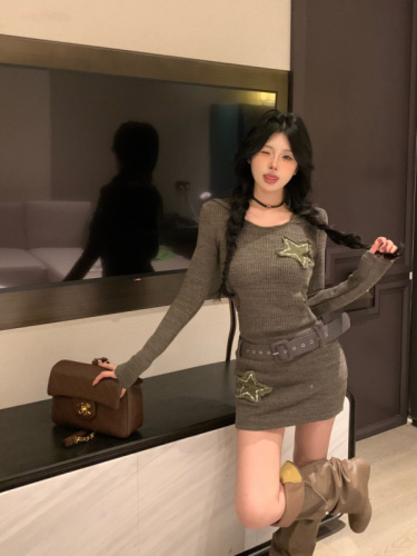 Real shot ~ Star knitted sweatshirt dress for women in autumn hot girl American retro short skirt