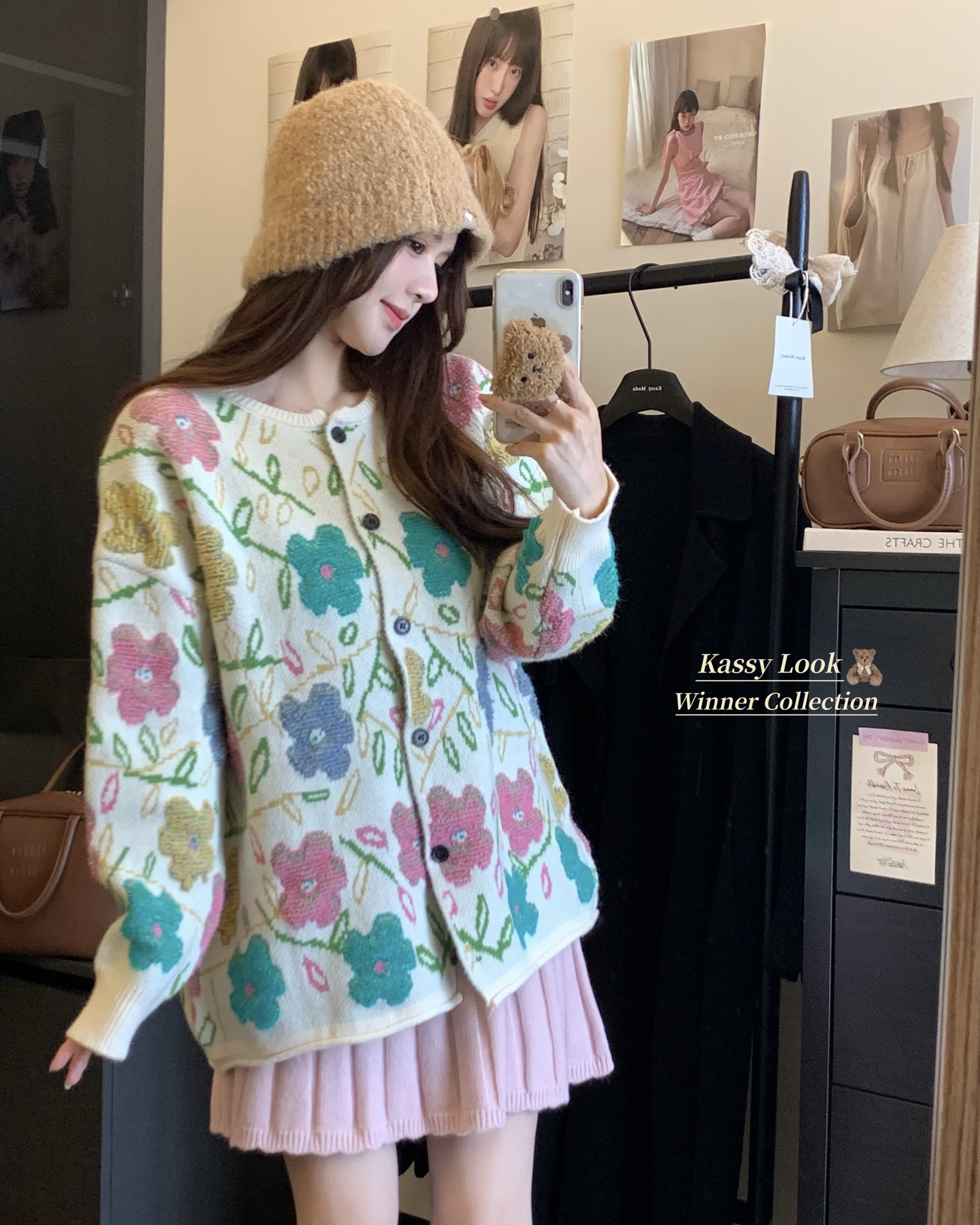 Real shot 2024 autumn and winter new three-dimensional flower sweater for women soft and waxy loose long-sleeved coat for women