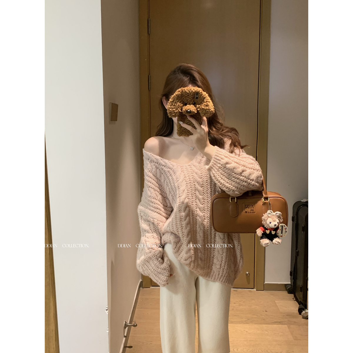 Real shot of autumn and winter Korean style loose and lazy v-neck twist gentle wool knitted long-sleeved outer top