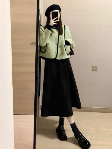 French style green small fragrant jacket for women in autumn and winter thickened woolen small high-end wool jacket