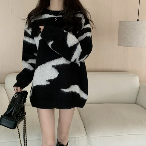 Real shot, real new design, zebra pattern pullover, loose slimming sweater, soft waxy sweater for women