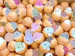 Cute broken-shell egg waffles, luminous micro-landscape ornaments, creative children's luminous DIY resin accessories crafts