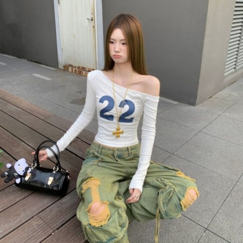 Actual shot of designer sloping shoulder long-sleeved women's autumn digital printed short bottoming top