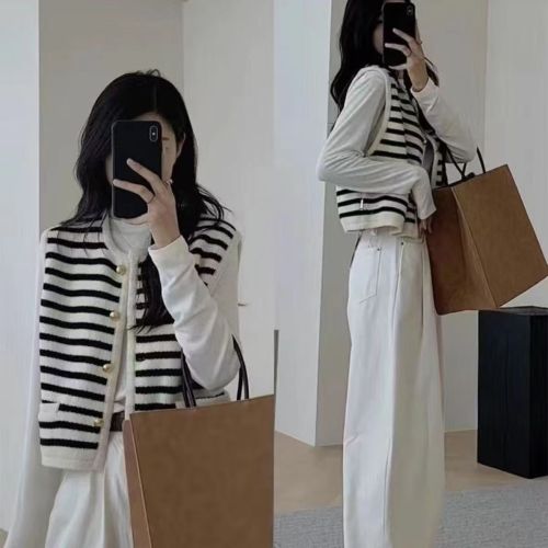 Xiaoxiangfeng black and white striped sleeveless knitted vest jacket for women spring and autumn cardigan outer wear sweater vest