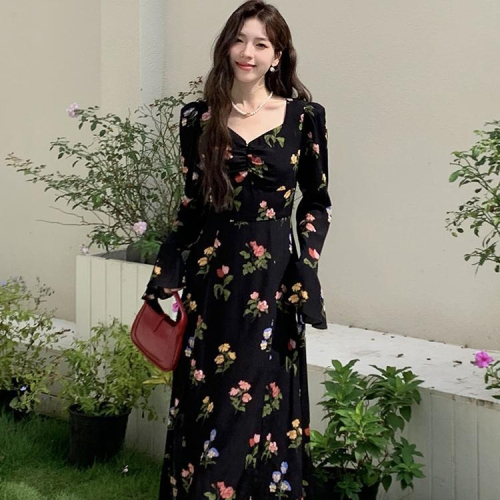 2024 new women's clothing new slim mid-length dress French romantic designer fashion slit floral skirt