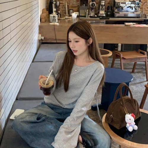 Actual shot of autumn new design casual backless U-neck long-sleeved striped T-shirt top for women