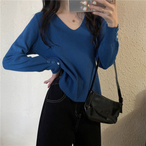 Real shot, real autumn and winter new pullover versatile V-neck long-sleeved bottoming sweater women's top