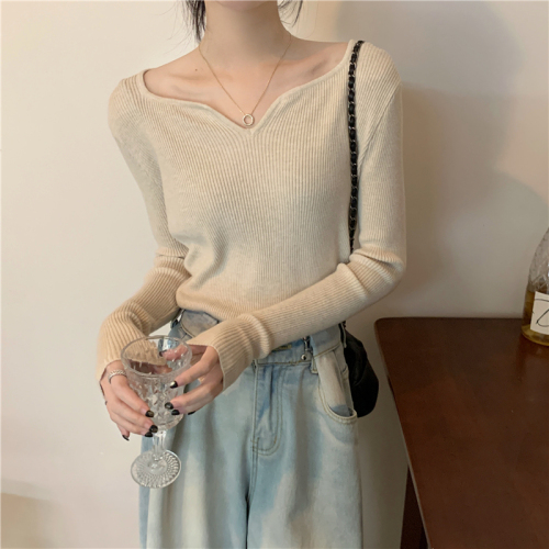 Real shot, real autumn and winter new long-sleeved tops, women's knitted sweaters, designed with v-neck bottoming shirts