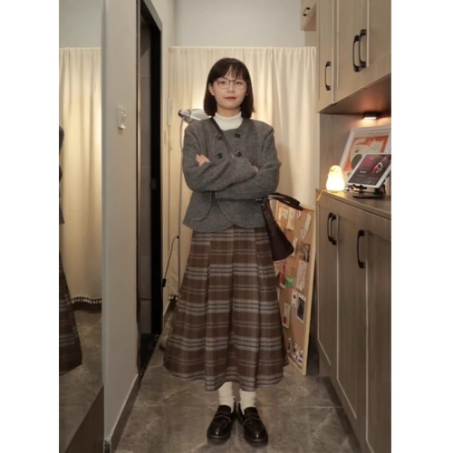 Japanese woolen plaid skirt for women in autumn and winter thickened woolen plaid college style A-line retro pleated mid-length skirt