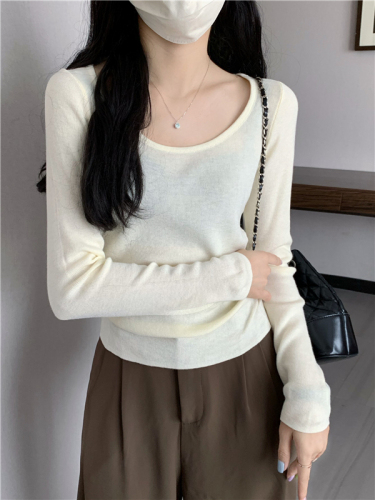 Real shot of long-sleeved T-shirt for women in autumn new slim-fitting waist-cinching pleated bottoming shirt top