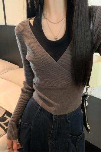 Real shooting color matching fake two-piece off-the-shoulder undershirt women's autumn inner long-sleeved T-shirt outerwear 