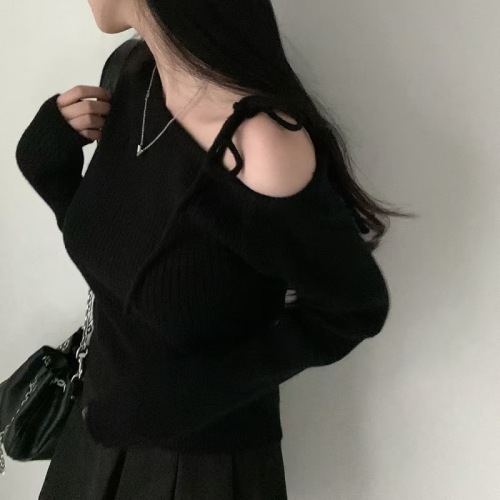 Korean chic autumn and winter niche retro irregular oblique collar off-shoulder lace-up slim slim long-sleeved knitted sweater for women