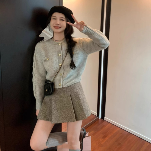 French style small fragrance love button round neck sweater jacket for women in autumn and winter design loose casual short knitted cardigan