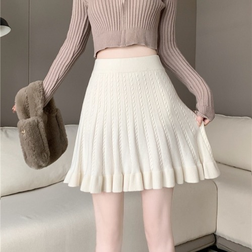 Actual shot of 2024 autumn and winter new retro twist knitted skirt women's high-waisted A-line mid-length large hem skirt