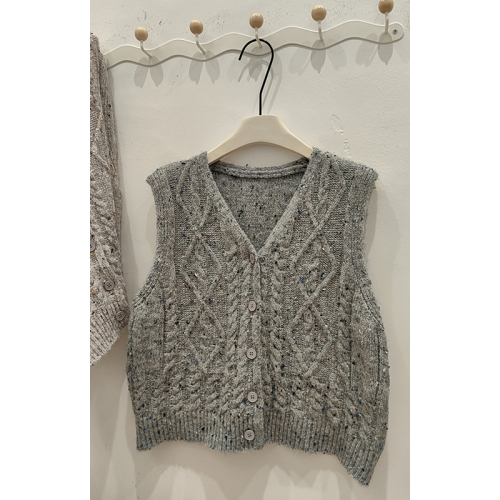 V-neck knitted vest cardigan for women 2024 new autumn loose literary and versatile vest for small people to wear outside