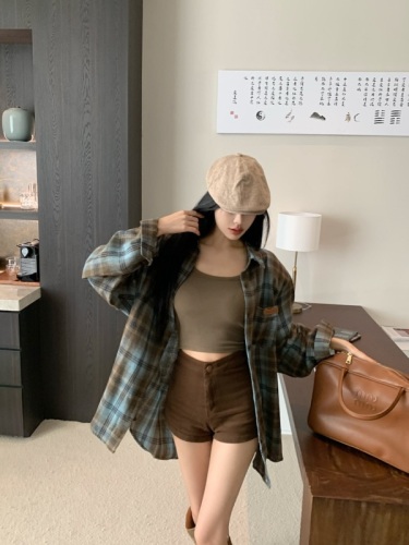 Real shot Korean style loose casual retro plaid lazy long-sleeved shirt jacket + hot girl bottoming vest