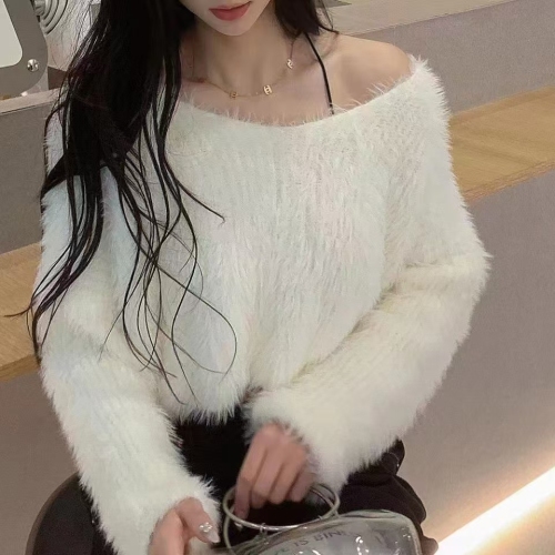 Lazy style soft waxy mink velvet short sweater for women autumn and winter new loose off-shoulder inner knitted sweater long-sleeved top