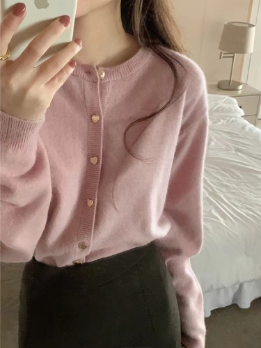 Pink knitted cardigan for women in spring and autumn gentle style raccoon velvet high-end short sweater jacket petite top