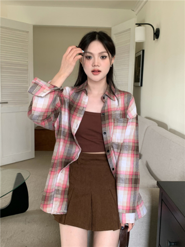 Actual shot of autumn and winter brushed loose lapel plaid shirt top cardigan