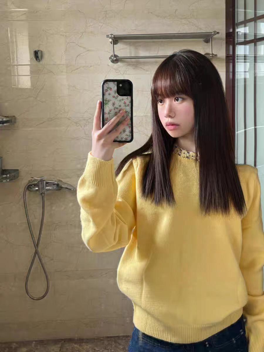 Miu-style Collar with Diamond Embellishment, Yellow Soft and Fluffy Knit Top for Women, Autumn/Winter Design-Focused Loose Casual Hooded Sweater