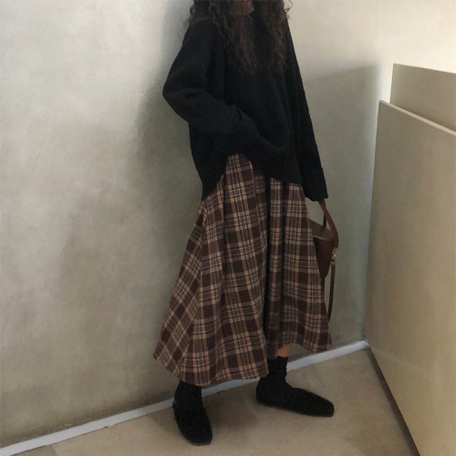 Plaid woolen skirt for women in spring and autumn, high waist, large size, covering belly, crotch, slimming, mid-length a-line umbrella skirt