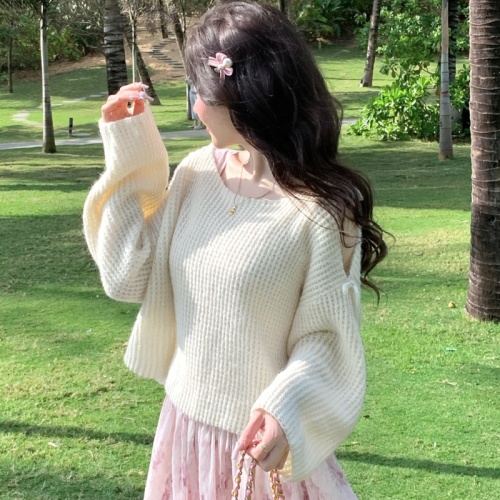 2024 new Korean style off-shoulder small fragrance soft wool mohair gentle daughter off-shoulder sweater