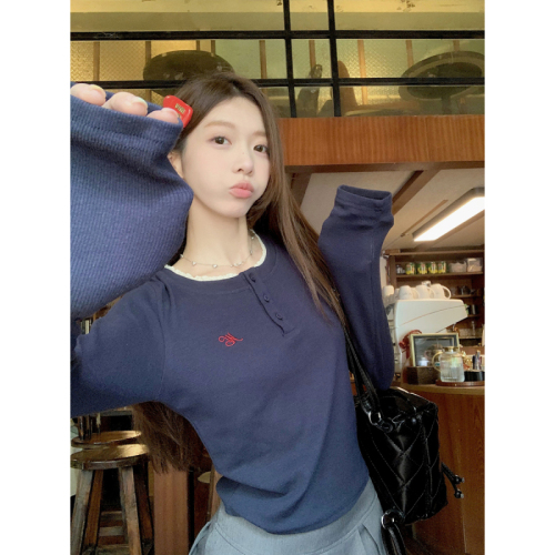 Real shot of autumn and winter Korean style lace splicing round neck button design fake two-piece T-shirt long-sleeved bottoming top